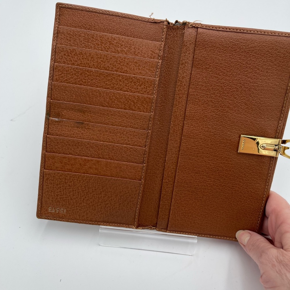 Gucci Brown Leather Wallet with Gold-Toned Closure - Picture 6 of 8